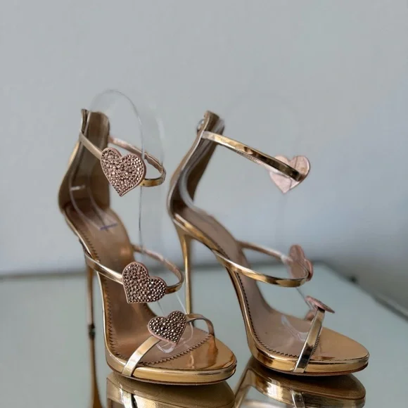 EUC Giuseppe Zanotti Triple Heart Strappy Sandal 35.5 $1,195